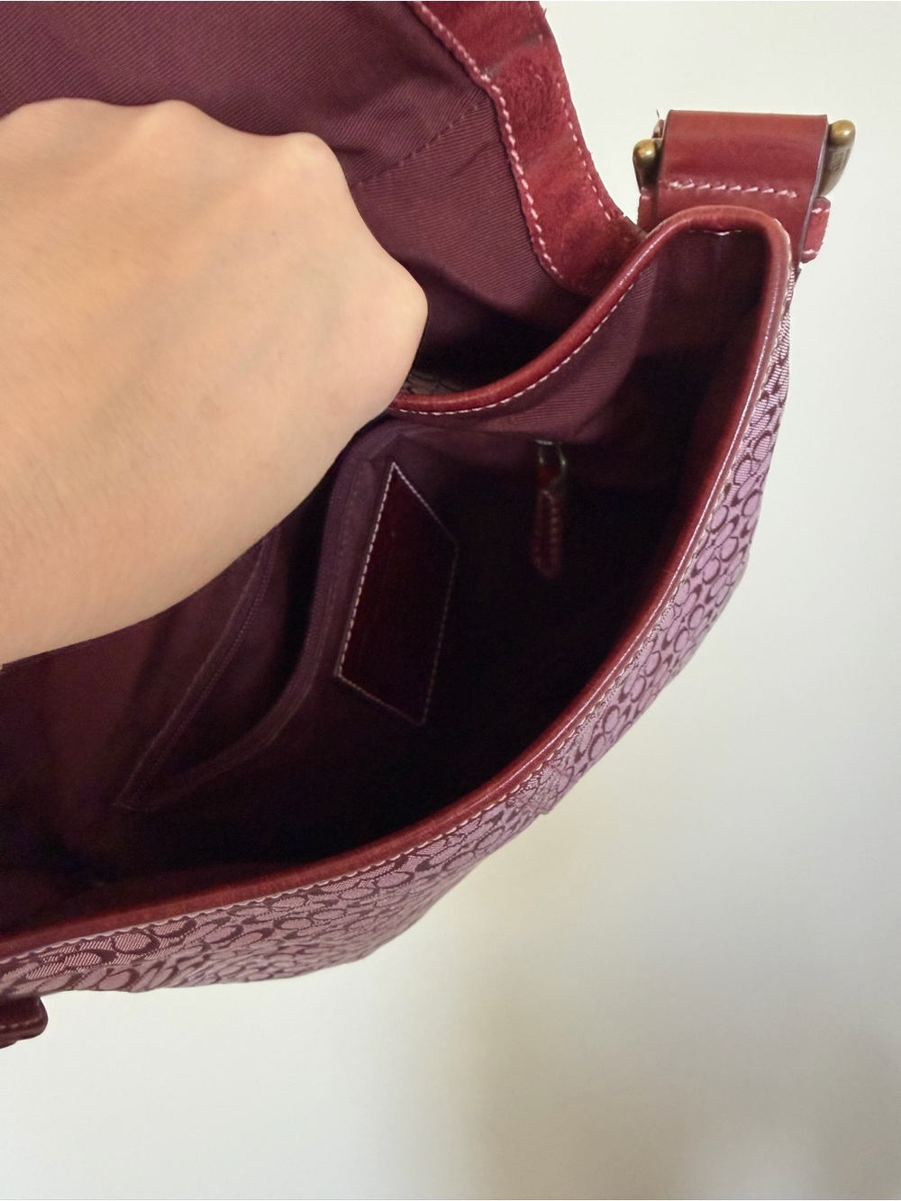 COACH Vintage 6376 Soho Burgundy Bordeaux Red Signatu… - Gem